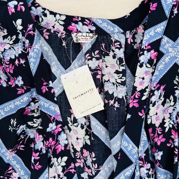 Free People I'm the One Robe Loungewear Floral  Midnight Combo - Picture 4 of 5